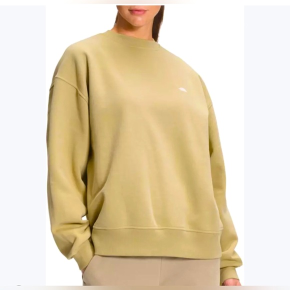The North Face Tops - NWT The North Face Women's City Standard Crew Sweatshirt
